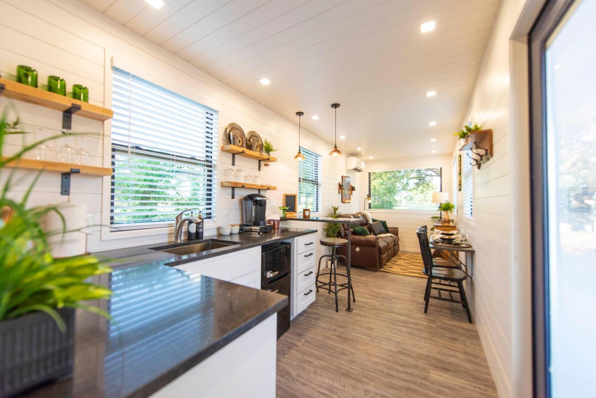 The Woods- Container Tiny House 12 Min To Magnolia/Baylor/Downtown Villa Bellmead Ngoại thất bức ảnh
