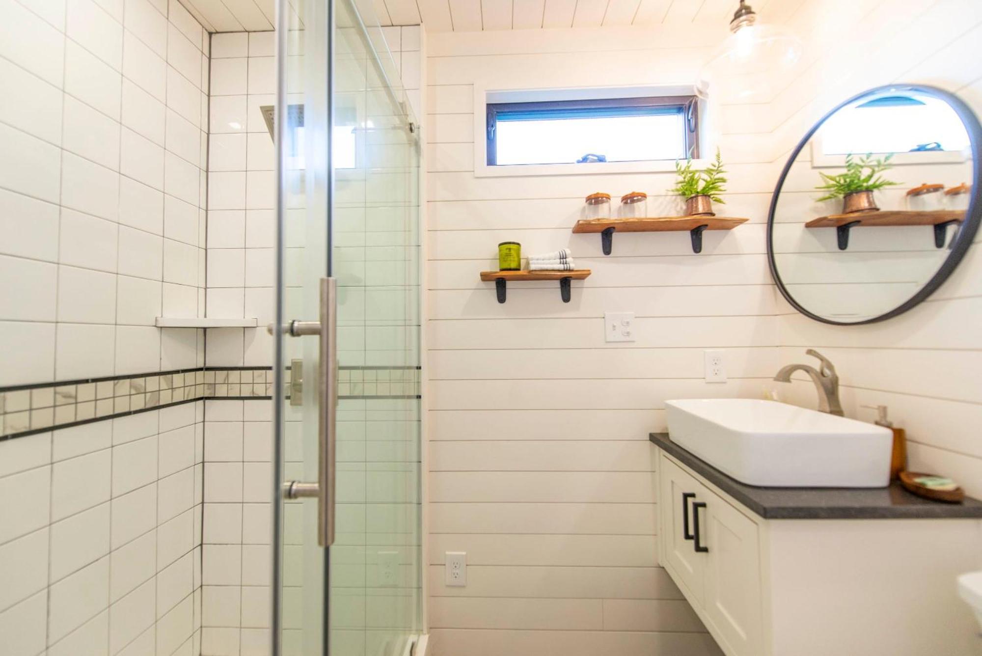 The Woods- Container Tiny House 12 Min To Magnolia/Baylor/Downtown Villa Bellmead Ngoại thất bức ảnh