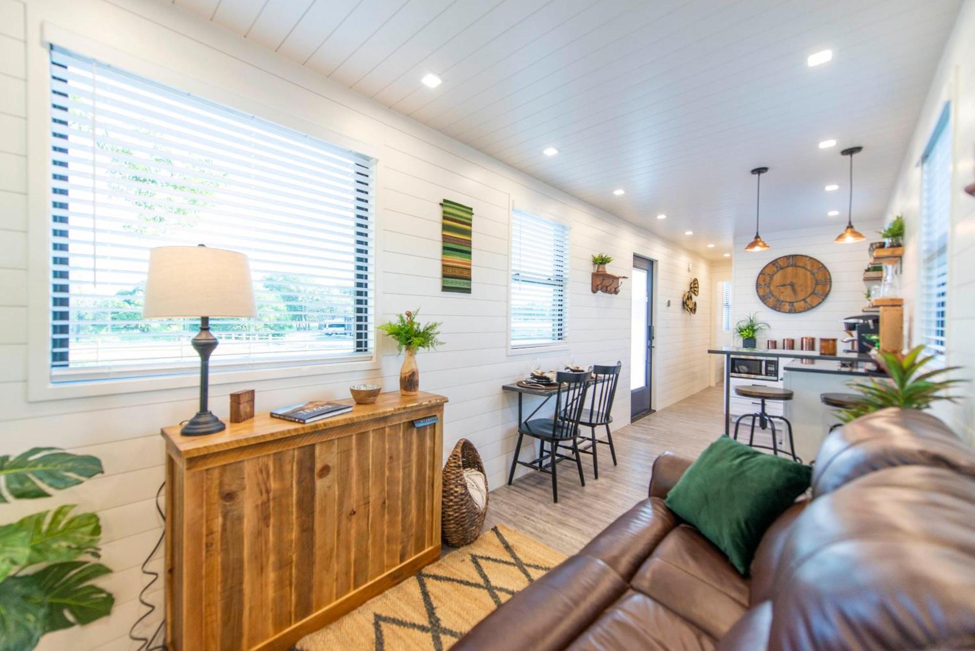 The Woods- Container Tiny House 12 Min To Magnolia/Baylor/Downtown Villa Bellmead Ngoại thất bức ảnh
